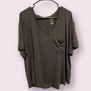 American Eagle - soft and sexy black tee size XL